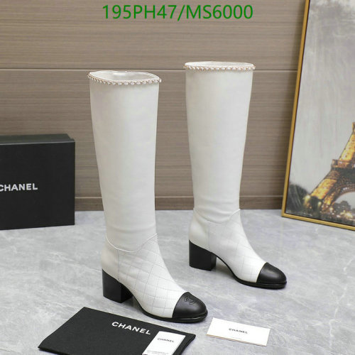 Chanel Women's Knee-High Boots in Sheepskin and Leather, White and Black