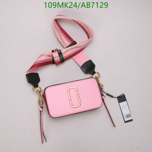 Marc Jacobs The Snapshot Camera Bag, Pink Leather Crossbody Bag with Strap 6 Marc Jacobs The Snapshot Camera Bag, Pink Leather Crossbody Bag with Strap