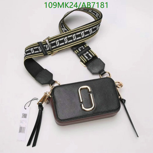 Marc Jacobs Snapshot Leather Camera Bag with Logo Strap - 18.5x10.5x6cm