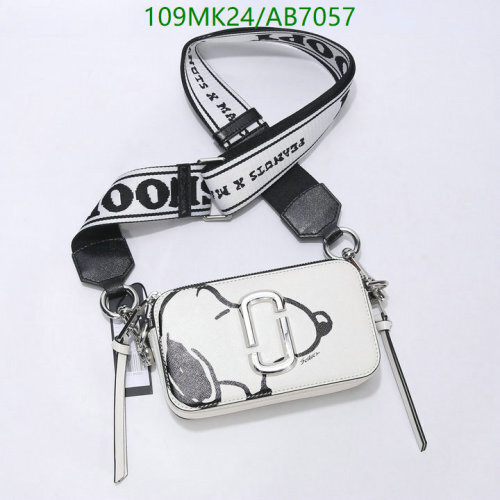 Marc Jacobs Snoopy Camera Bag White Cowhide Leather Crossbody, 18.5*10.5*6cm 6 Marc Jacobs Snoopy Camera Bag White Cowhide Leather Crossbody, 18.5*10.5*6cm