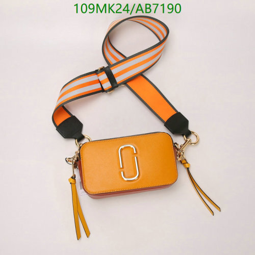 Marc Jacobs The Box Crossbody Bag Cowhide Leather, 18.5*10.5*6cm - Mustard 7 Marc Jacobs The Box Crossbody Bag Cowhide Leather, 18.5*10.5*6cm - Mustard