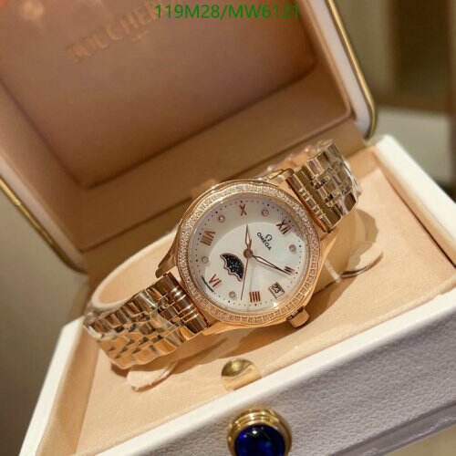 Omega Women's Watch with Stainless Steel and Quartz Movement - 30mm 2 Omega Women's Watch with Stainless Steel and Quartz Movement - 30mm