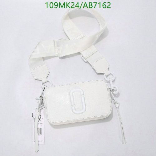 Marc Jacobs The Snapshot Leather Camera Bag, White, 18.5*10.5*6cm