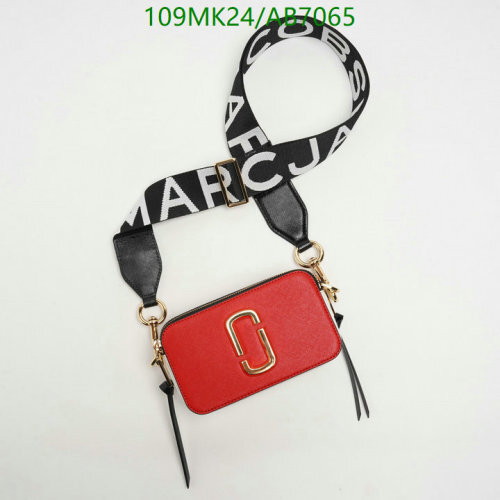 Marc Jacobs Snapshot Small Camera Bag Red Leather Crossbody Handbag 7 Marc Jacobs Snapshot Small Camera Bag Red Leather Crossbody Handbag