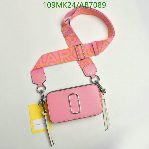 Marc Jacobs Snapshot Crossbody Bag, Cowhide Leather, Pink, 18.5*10.5*6cm 7 Marc Jacobs Snapshot Crossbody Bag, Cowhide Leather, Pink, 18.5*10.5*6cm