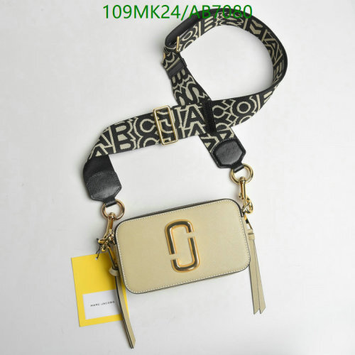 Marc Jacobs The Snapshot Leather Camera Bag with Bold Strap - Ivory 6 Marc Jacobs The Snapshot Leather Camera Bag with Bold Strap - Ivory