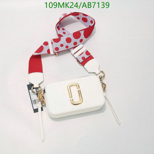 Marc Jacobs Snapshot Bag, Cowhide Leather, Gold Hardware, 18.5*10.5*6cm