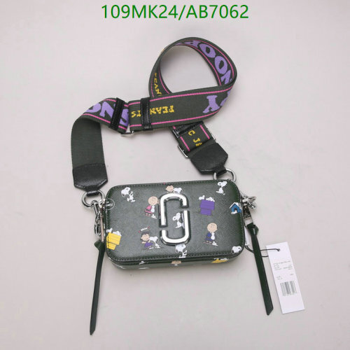 Marc Jacobs Snapshot Peanuts Crossbody Bag, Cowhide Leather, 18.5*10.5*6cm