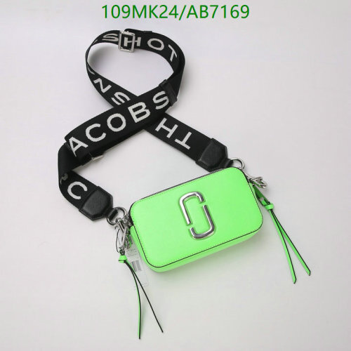 Marc Jacobs Snapshot Crossbody Bag, Lime Cowhide Leather, 18.5x10.5x6cm