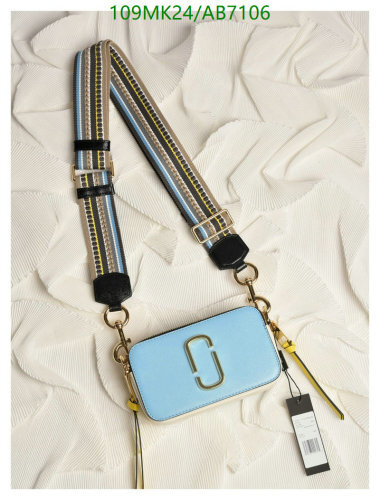 Marc Jacobs Snapshot Crossbody Bag, Cowhide Leather, Light Blue, 18.5x10.5x6cm 4 Marc Jacobs Snapshot Crossbody Bag, Cowhide Leather, Light Blue, 18.5x10.5x6cm
