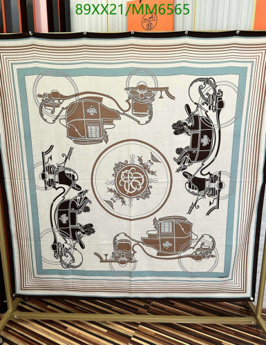 Hermès Carre Silk Cashmere Scarf 140 x 140 cm - Carriage Print, Brown/Beige