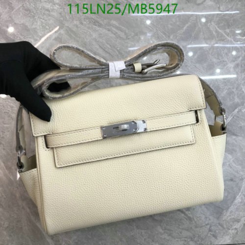 Elegant Hermès Kelly Bag in White Genuine Leather, 25cm - Silver Hardware