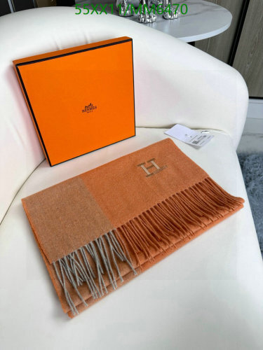 Hermès Wool Scarf - Stylish and Warm, Iconic Design, Perfect Gift