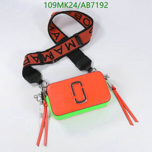 Marc Jacobs Snapshot Crossbody Bag, Cowhide Leather, 18.5*10.5*6cm - Stylish and Compact