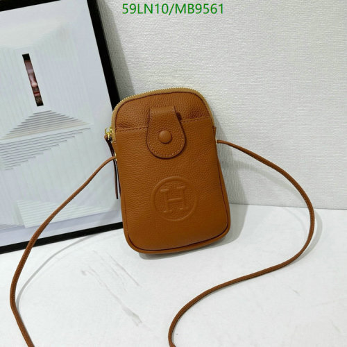 Hermès Genuine Leather Crossbody Bag, 19*12*3cm - Stylish and Functional