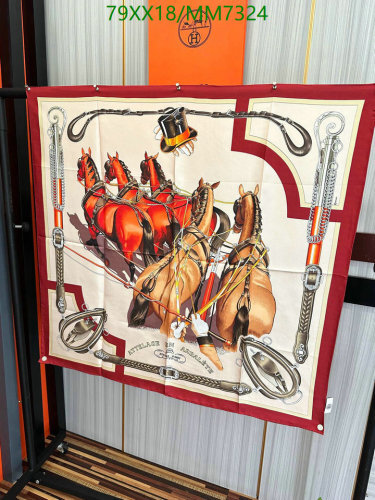 Hermes Silk Scarf 90x90cm - 'Attelage en Arbalete' Design - New Collection 2 Hermes Silk Scarf 90x90cm - 'Attelage en Arbalete' Design - New Collection