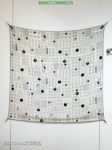 Elegant Chanel Cashmere Silk Scarf, 140x140cm - Timeless Style & Luxury