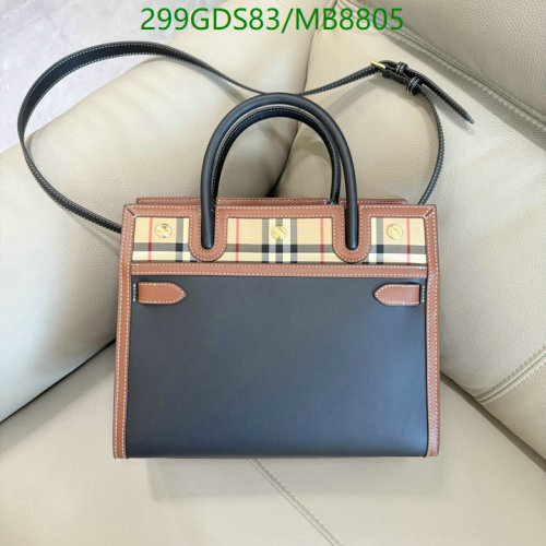 Burberry Banner Bag in Leather and House Check, Stylish and Functional