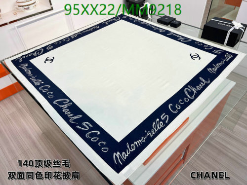 Elegant Chanel Silk Wool Scarf 140cm - Timeless Style & Luxurious Comfort