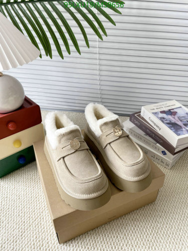 Gucci Women's Beige Wool Loafer Mules with Platform Sole - EU35-40