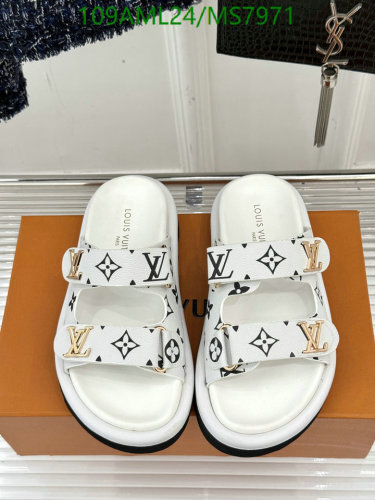 Louis Vuitton Monogram White Sheepskin Sandals - Unisex EU35-45 6 Louis Vuitton Monogram White Sheepskin Sandals Women Shoes Size EU35-45