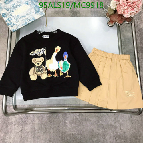 Burberry Kids' Black Sweatshirt & Beige Skirt Set - Adorable Outfit for Children