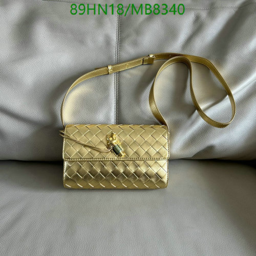 Bottega Veneta 9905 Gold Genuine Leather Crossbody Bag - 21 x 13 x 6 cm