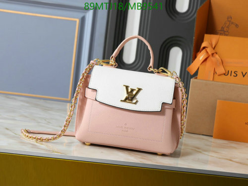 Louis Vuitton Pink Leather Bag, 23*17*10cm, A Timeless Classic 4 Louis Vuitton Pink Leather Bag, 23*17*10cm, A Timeless Classic