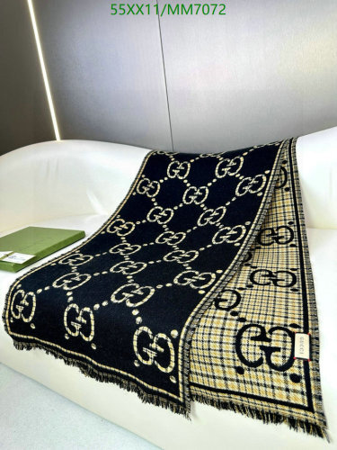 Elegant Gucci Wool Scarf with GG Pattern, Classic Style, 47-180cm