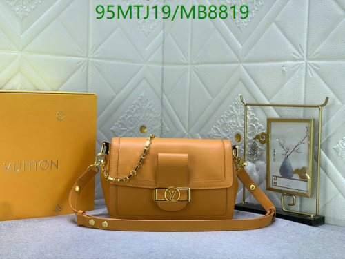 Louis Vuitton Yellow Cowhide Leather Bag 24cm - Versatile & Stylish