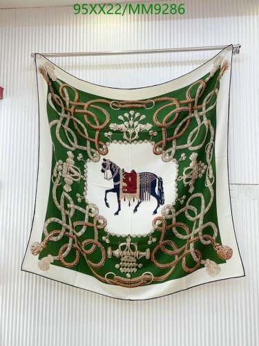 Elegant Horse Print Silk Wool Scarf, 140x140cm - Timeless Design