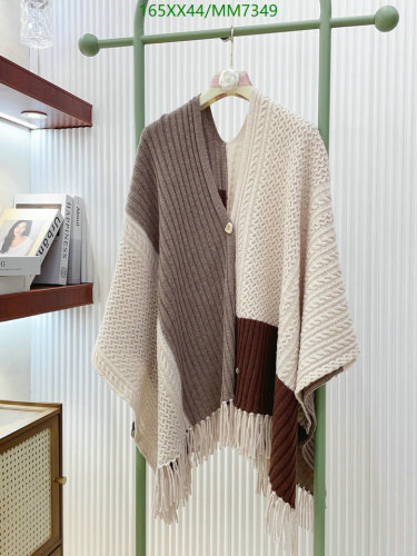 Loro Piana Wool Blend Cardigan Scarf, Neutral Tones, 130-120cm Luxurious Comfort