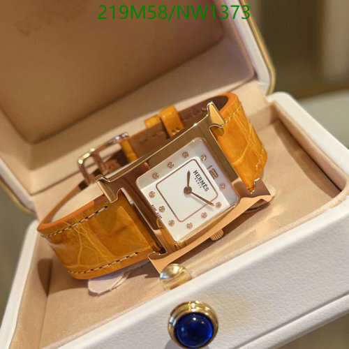 Elegant Hermes Heure H Watch - Quartz Movement, Gold-Tone Case & Leather Strap