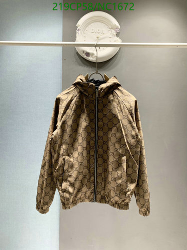 Gucci Reversible Jacket, Sizes 48-56, Classic Pattern, Lightweight & Stylish