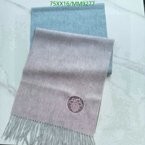 Elegant Hermès Cashmere Scarf, 35-180cm - Timeless Style and Luxurious Warmth