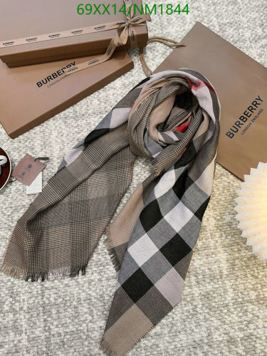 Burberry Cashmere Scarf, 200-100cm, Classic Check Pattern, Soft and Warm