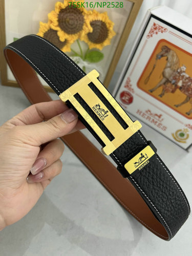 Hermès Reversible Leather Belt with Gold Buckle, 3.8cm Width
