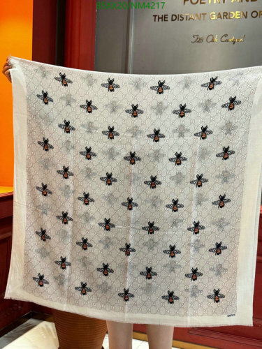 Gucci Cashmere and Silk Scarf with Bee Motif - 140x140cm