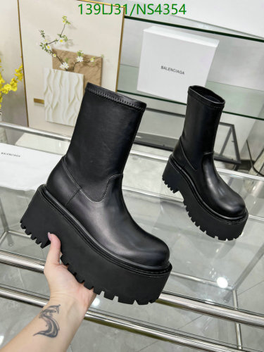 Balenciaga Women's Leather Platform Ankle Boots | EU35-41