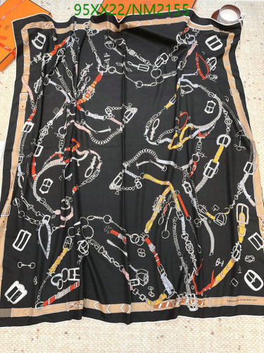 Elegant Hermès Cashmere and Silk Scarf - 140x140cm - NM2155