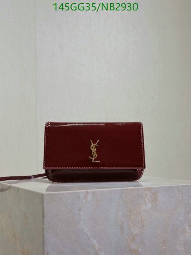 Yves Saint Laurent Red Patent Leather Clutch, 18 x 11 x 2cm, Model 635095