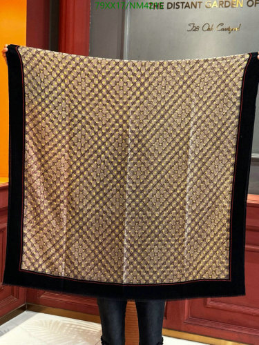 Elegant Gucci Cashmere Scarf with GG Pattern - 100-200cm Size