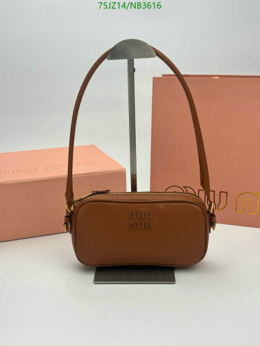 Miu Miu Genuine Leather Shoulder Bag, 20*10*4.5cm, Stylish and Compact