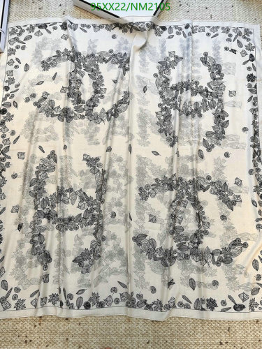 Chanel NM2105 Women's Luxury Scarf - Cashmere and Silk Blend, 140x140cm