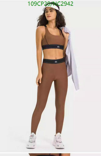 Alo Yoga Women's High-Waist Activewear Set - Stylish & Comfortable Workout Outfit