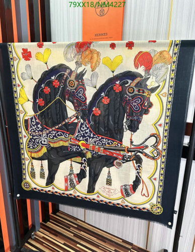 Hermes Cashmere Scarf with Horse Design, 100-200cm - Elegant and Luxurious
