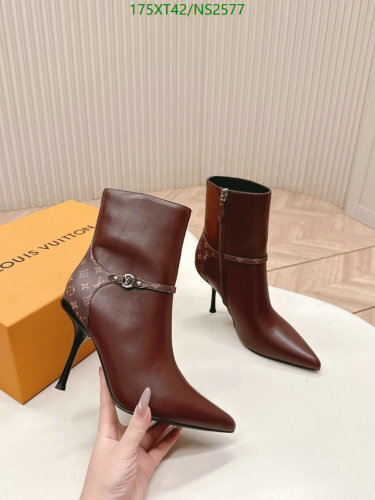 Louis Vuitton Women's Ankle Boots in Brown Leather with Pointed Toe (EU35-40)