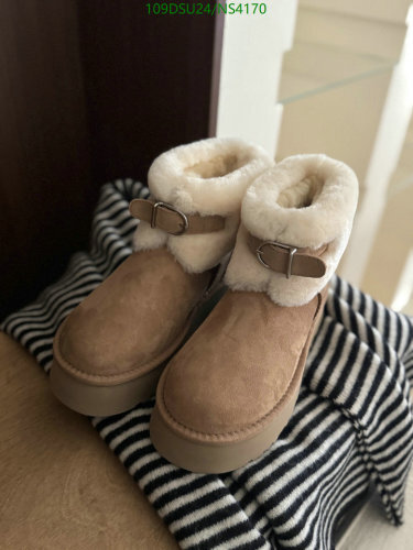 Women's Wool Ankle Boots with Buckle Detail - Comfortable and Stylish