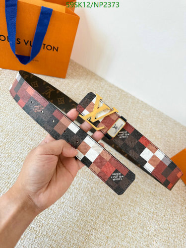 Louis Vuitton Belt Cowhide Leather With Checkered Pattern and LV Buckle