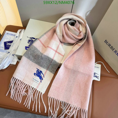 Burberry Wool Scarf in Pink Check, 32-180cm - Stylish and Warm Accessory